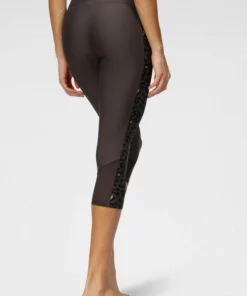 Bench. Caprileggings mit Leodruck und Mesh-Einsatz Black, White-leo 20 Bench. Caprileggings mit Leodruck und Mesh-Einsatz Black, White-leo -Günstiges Bench Geschäft 02dd2757 8251 59e2 bfdd f6f06170d1c6