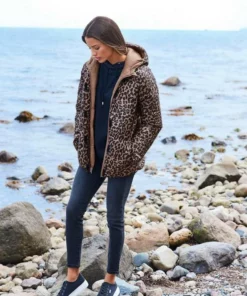 Bench. Wendejacke mit Kapuze -Günstiges Bench Geschäft 035027d7 1aca 5a0c a581 5614becfe362