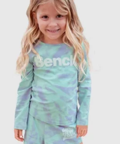 Bench. Langarmshirt mit schönem Batikmuster