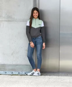 Bench. Sweatshirt mit modischen Einsätzen 9 Bench. Sweatshirt mit modischen Einsätzen -Günstiges Bench Geschäft 0e58501b df5b 574a b38d f309eee68e7d