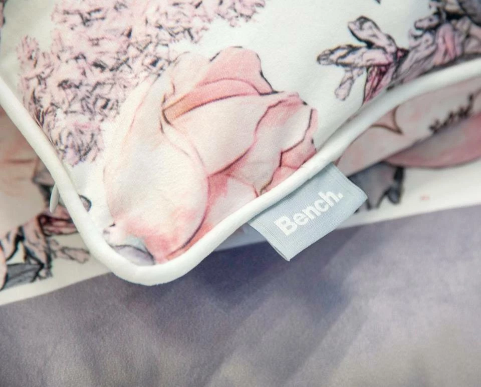 Bench. Dekokissen »Bench«, Kissenhülle mit Wendemotiv und Rundum-Paspel 5 Bench. Dekokissen »Bench«, Kissenhülle mit Wendemotiv und Rundum-Paspel – Bild 4