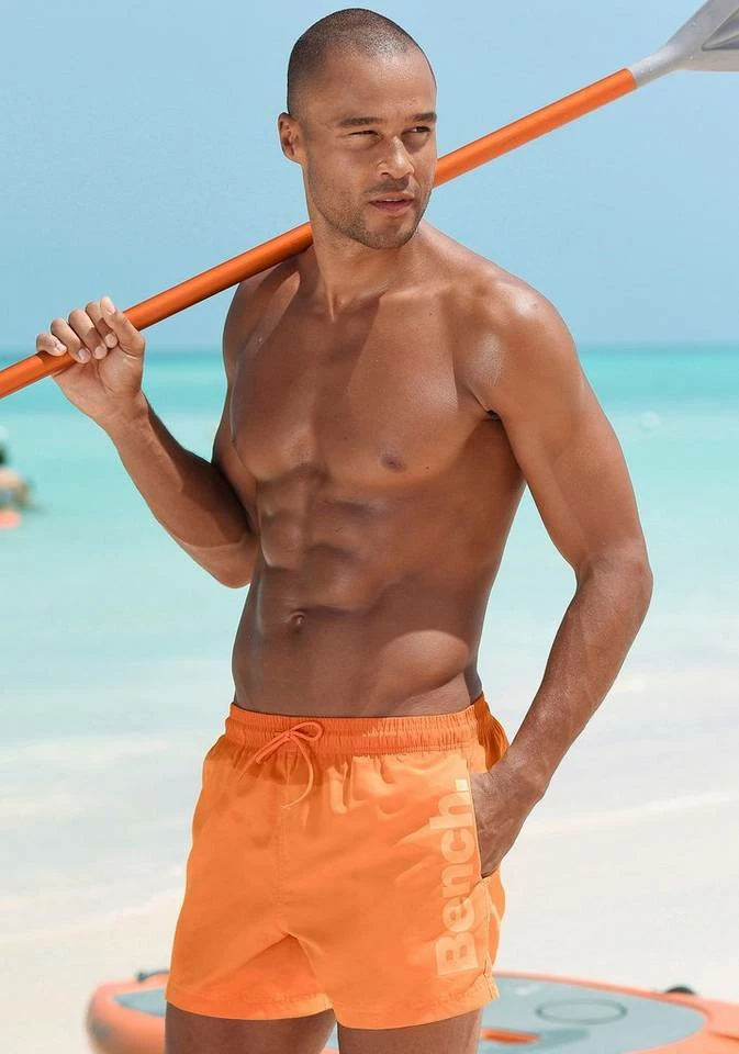Bench. Badeshorts, mit seitlichem Logoschriftzug Blau, Orange, Gelb, Grün 8 Bench. Badeshorts, mit seitlichem Logoschriftzug Blau, Orange, Gelb, Grün – Bild 7