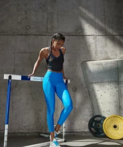 Bench. Crop-Top mit Racerback und Piping 17 Bench. Crop-Top mit Racerback und Piping -Günstiges Bench Geschäft 18972cf7 b02e 5c9e 9466 b1b6ec612cee