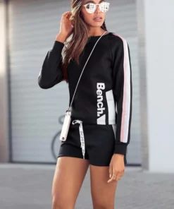 Bench. Relaxshorts mit Kontraststreifen und bedrucktem Bindeband Rauchrosa, Weiß, Schwarz 16 Bench. Relaxshorts mit Kontraststreifen und bedrucktem Bindeband Rauchrosa, Weiß, Schwarz -Günstiges Bench Geschäft 1fe6116d fb71 532a aacd 1f1072197866