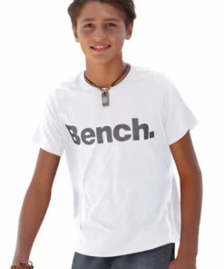 Bench. T-Shirt mit Brustdruck