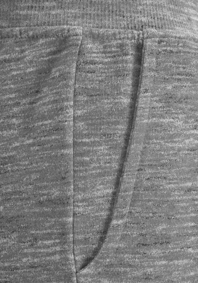 Bench. Sweatshorts mit Logodruck 7 Bench. Sweatshorts mit Logodruck – Bild 5