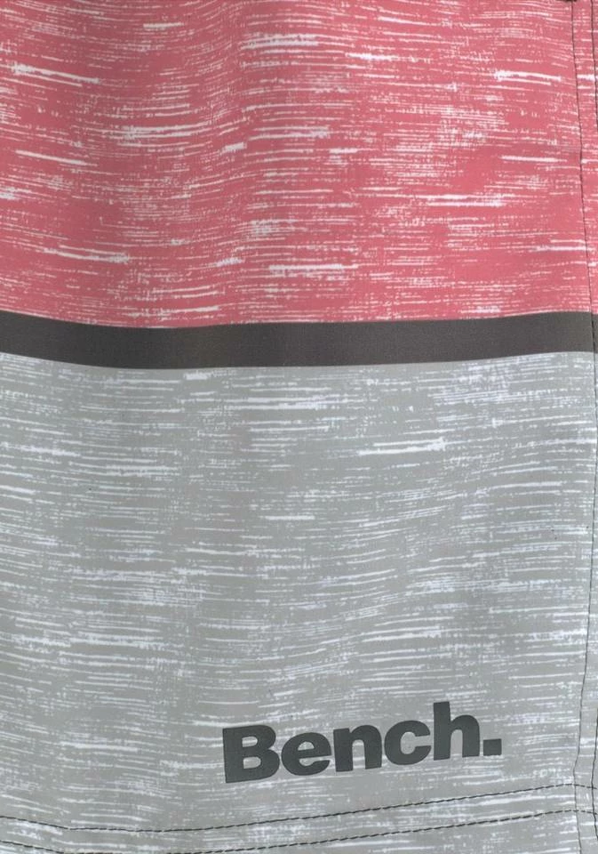 Bench. Badeshorts, im trendigen Blockstreifen-Look Schwarz-bordeaux, Marine-orange 6 Bench. Badeshorts, im trendigen Blockstreifen-Look Schwarz-bordeaux, Marine-orange – Bild 4