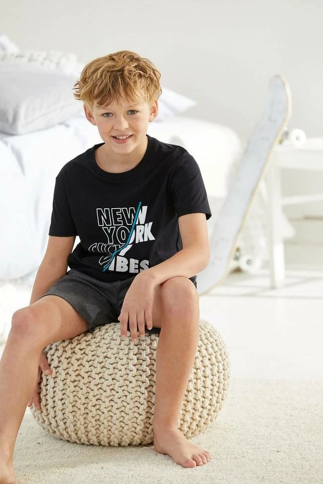 Bench. Shorty New York City Vibes 5 Bench. Shorty New York City Vibes – Bild 3