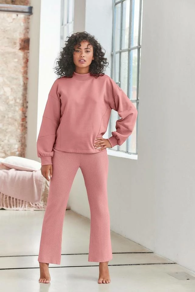 Bench. Loungepants mit leicht ausgestelltem Bein Taupe-hellbeige, Navy, Altrosa-rosa 5 Bench. Loungepants mit leicht ausgestelltem Bein Taupe-hellbeige, Navy, Altrosa-rosa – Bild 3