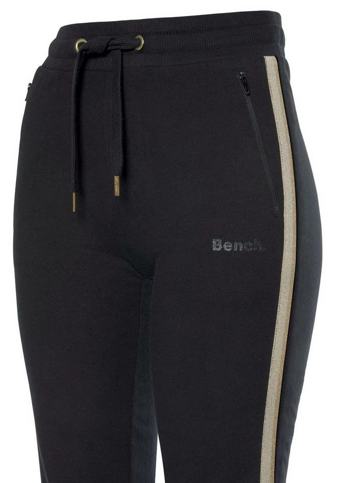 Bench. Relaxhose mit Glitzer Seitenstreifen Rosé, Beige-melange, Schwarz 7 Bench. Relaxhose mit Glitzer Seitenstreifen Rosé, Beige-melange, Schwarz – Bild 5
