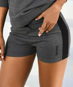 Bench. Relaxshorts mit Seitenstreifen Schwarz, Rosa-schwarz, Mint-schwarz, Anthrazit-meliert-schwarz 21 Bench. Relaxshorts mit Seitenstreifen Schwarz, Rosa-schwarz, Mint-schwarz, Anthrazit-meliert-schwarz -Günstiges Bench Geschäft 32392957