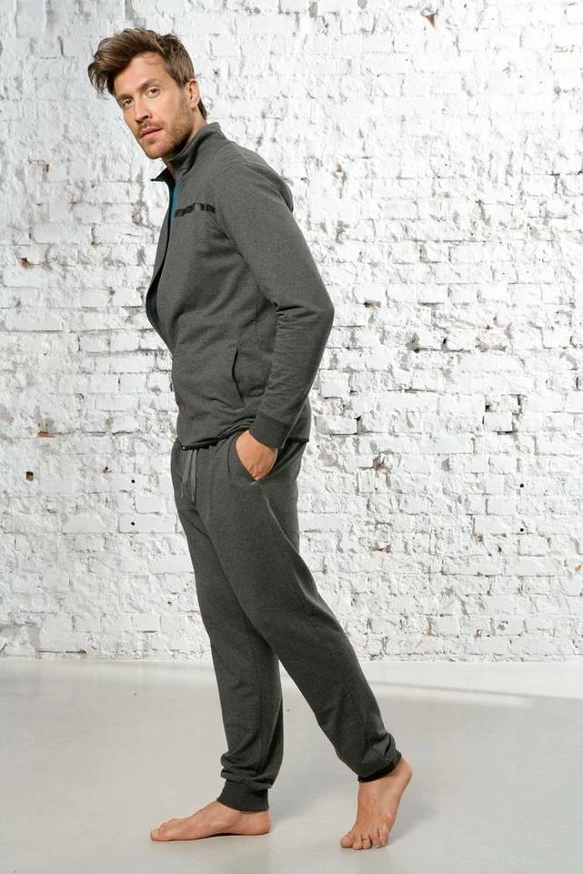 Bench. Sweatjacke Stehkragen mit Bench Logo Druck hinten 3 Bench. Sweatjacke Stehkragen mit Bench Logo Druck hinten