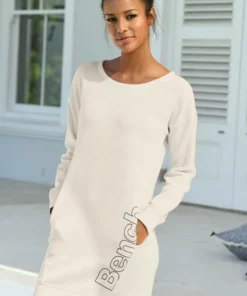 Bench. Sweatkleid mit seitlichem Logoprint Ecru-schwarz, Rosa-schwarz, Mint-schwarz, Anthrazit-schwarz -Günstiges Bench Geschäft 33819656