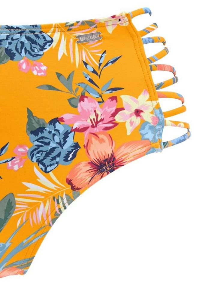 Bench. Highwaist-Bikini-Hose »Maui«, mit gekreuzten Zierbändern 5 Bench. Highwaist-Bikini-Hose »Maui«, mit gekreuzten Zierbändern – Bild 3