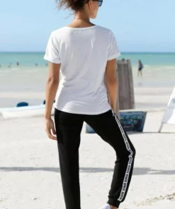 Bench. T-Shirt Schwarz | weiß, Rot | weiß, Hellgrau-meliert | weiß -Günstiges Bench Geschäft 35186883