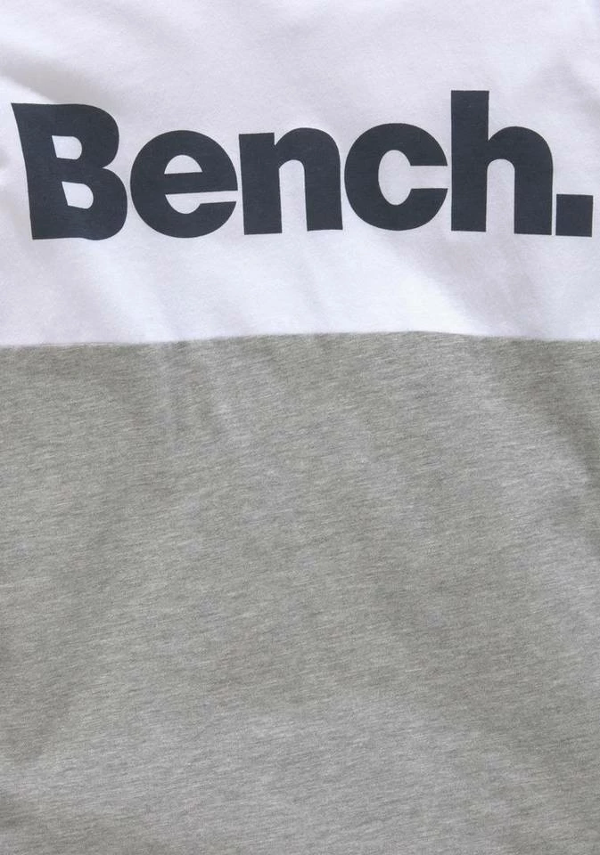Bench. Langarmshirt mehrfarbig und mit Drucken 6 Bench. Langarmshirt mehrfarbig und mit Drucken – Bild 4