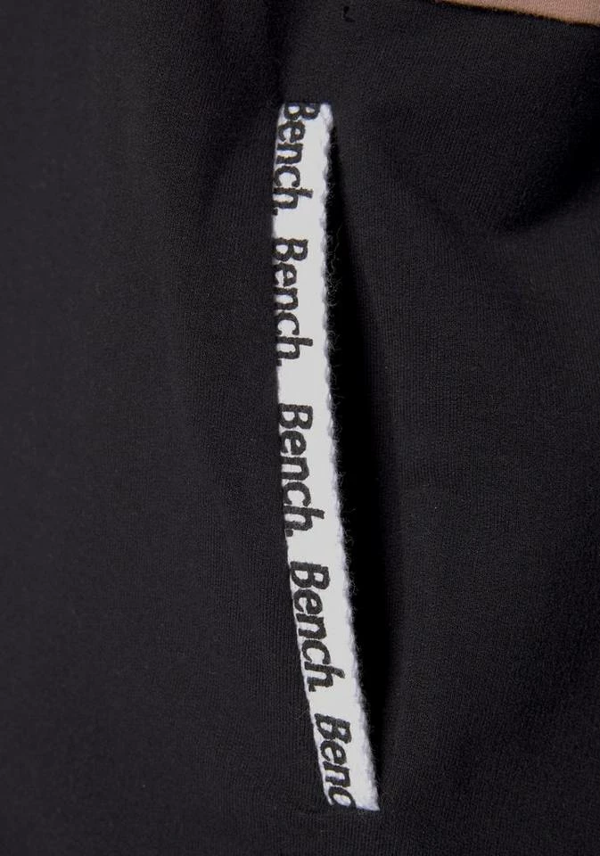 Bench. Kapuzensweatshirt in Color-Block-Optik 7 Bench. Kapuzensweatshirt in Color-Block-Optik – Bild 5