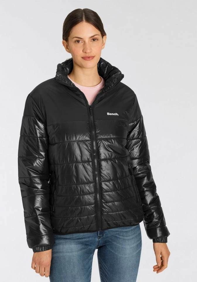 Bench. Steppjacke mit integrierter Kapuze im Kragen 3 Bench. Steppjacke mit integrierter Kapuze im Kragen