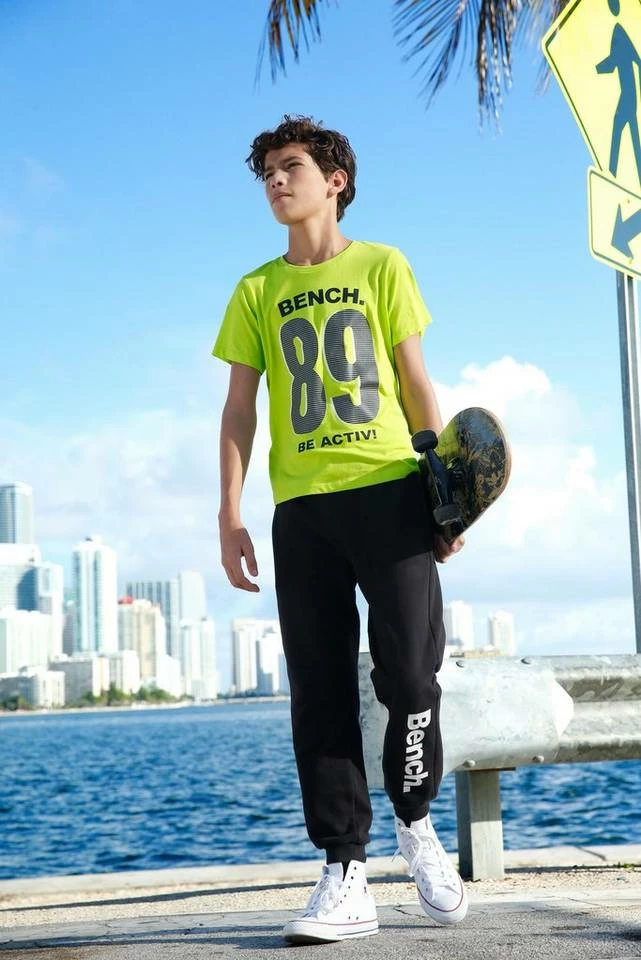 Bench. T-Shirt »BE ACTIV« 7 Bench. T-Shirt »BE ACTIV« – Bild 5