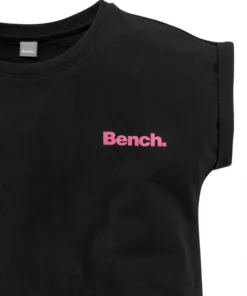 Bench. T-Shirt mit Glitzerdetails im großen Rückenprint -Günstiges Bench Geschäft 3761aa42 c16e 5835 845b 622dacb1763c