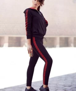 Bench. Kapuzensweatshirt mit Reißverschluss und regulierbaren Saum Ecru, Schwarz, Blau -Günstiges Bench Geschäft 3a22eae4 e761 5130 81f5 d6013c48e7d9