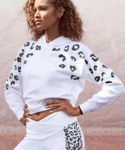 Bench. Kapuzensweatshirt mit glänzendem Leodruck Weiß-leo, Schwarz-leo, Nougat-leo 31 Bench. Kapuzensweatshirt mit glänzendem Leodruck Weiß-leo, Schwarz-leo, Nougat-leo -Günstiges Bench Geschäft 3c6ceda1 8dfe 512d 881c 4f33140a7fc3