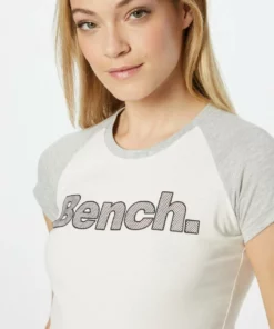 Bench. T-Shirt »TRINA« (1-tlg) 16 Bench. T-Shirt »TRINA« (1-tlg) -Günstiges Bench Geschäft 42276543 a38e 532d 9eb2 3785393ae04b