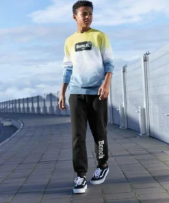 Bench. Sweatshirt »Street Concept« -Günstiges Bench Geschäft 44a6a6b3 5025 57a6 9455 f30a4883e1bf