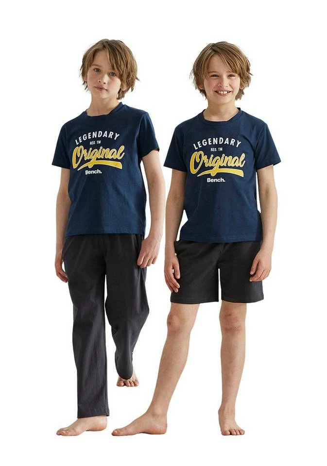 Bench. Pyjama (Packung, 3 tlg) Sommer T-Shirt mit Shorts und langer Hose 4 Bench. Pyjama (Packung, 3 tlg) Sommer T-Shirt mit Shorts und langer Hose – Bild 2