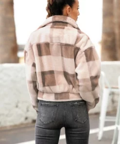 Bench. Fellimitatjacke in karierter Optik -Günstiges Bench Geschäft 469ac8f7 0b81 580e ac9d 88aa069b7483