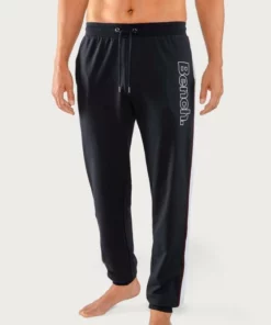 Bench. Relaxhose mit aufgesetzten Streifen an der Seite und Logodruck -Günstiges Bench Geschäft 4943c5e0 22b1 5d28 8e6f 5cc90b726598