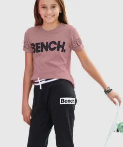 Bench. T-Shirt mit Bench-Logo-Drucken