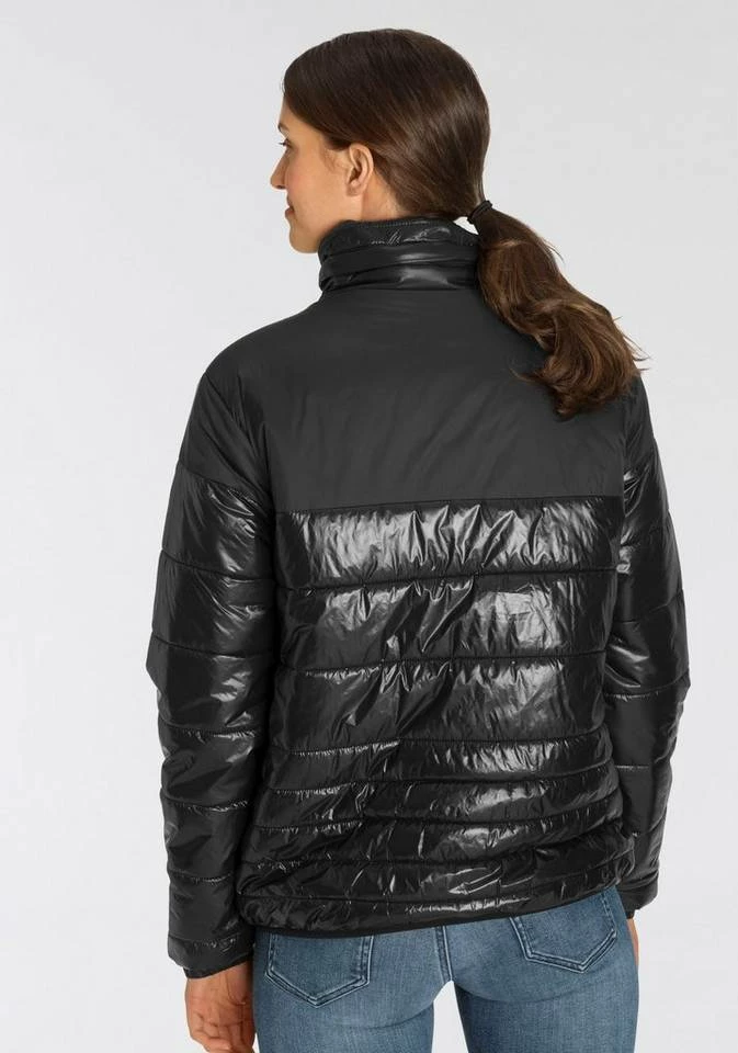 Bench. Steppjacke mit integrierter Kapuze im Kragen 4 Bench. Steppjacke mit integrierter Kapuze im Kragen – Bild 2