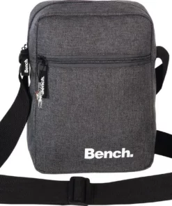 Bench. Umhängetasche »OTI301R Bench stylisches Cross Body Bag« (Umhängetasche), Damen, Jugend Umhängetasche Polyester, rot ca. 17cm x ca. 23cm Weinrot, Schwarz, Dunkelgrau, Ocker 18 Bench. Umhängetasche »OTI301R Bench stylisches Cross Body Bag« (Umhängetasche), Damen, Jugend Umhängetasche Polyester, rot ca. 17cm x ca. 23cm Weinrot, Schwarz, Dunkelgrau, Ocker -Günstiges Bench Geschäft 574f6535 0c32 5710 b084 0de83614221b