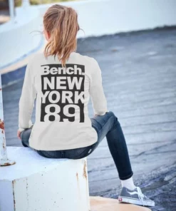 Bench. Langarmshirt mit großem Rückendruck -Günstiges Bench Geschäft 596705c7 2dd2 505c aa3e d4cf81572892