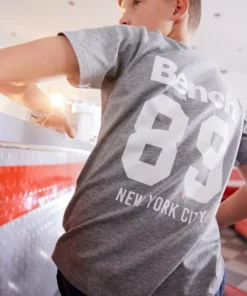 Bench. T-Shirt »mit großem Rückendruck« -Günstiges Bench Geschäft 5b2f780b 026a 58e9 bbd8 42ce55e8d592