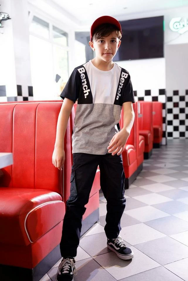 Bench. T-Shirt »mit farbigen Einsätzen« 6 Bench. T-Shirt »mit farbigen Einsätzen« – Bild 4