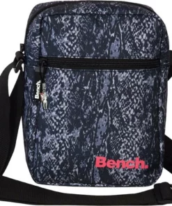 Bench. Umhängetasche »OTI301R Bench stylisches Cross Body Bag« (Umhängetasche), Damen, Jugend Umhängetasche Polyester, rot ca. 17cm x ca. 23cm Weinrot, Schwarz, Dunkelgrau, Ocker 14 Bench. Umhängetasche »OTI301R Bench stylisches Cross Body Bag« (Umhängetasche), Damen, Jugend Umhängetasche Polyester, rot ca. 17cm x ca. 23cm Weinrot, Schwarz, Dunkelgrau, Ocker -Günstiges Bench Geschäft 68932cc4 bf4b 519f 8827 5cc83fa9684e