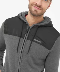 Bench. Funktionsjacke »Dillo« Eleganter Rippstrick, Stickerei Schwarz, Charcoal Marl -Günstiges Bench Geschäft 6eeeefc8 d485 55f5 aa11 8b4ea69ad702