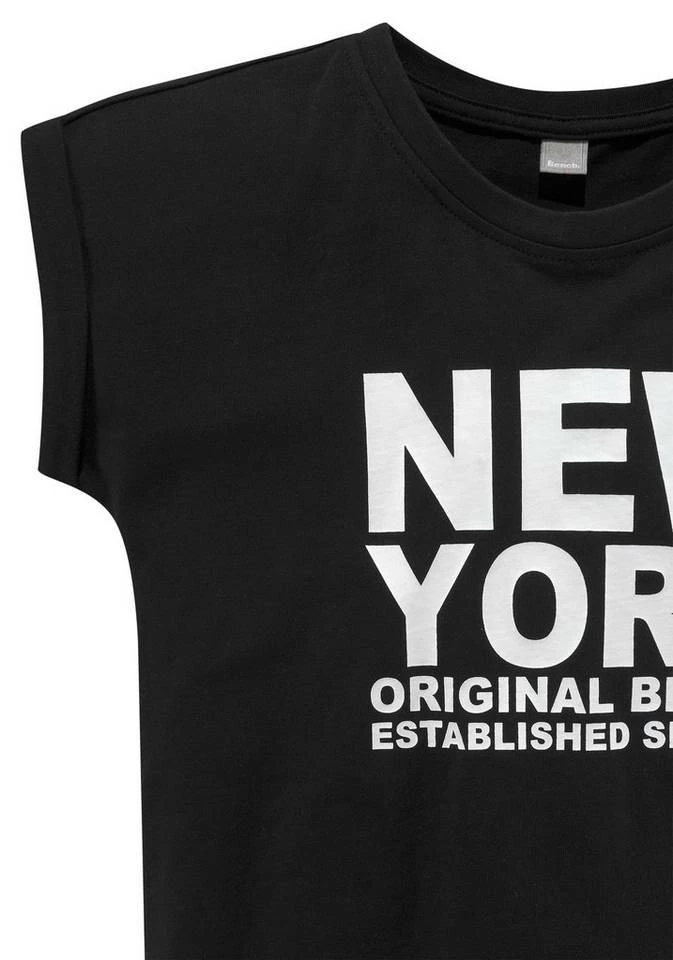 Bench. T-Shirt mit kleinem Ärmelaufschlag 6 Bench. T-Shirt mit kleinem Ärmelaufschlag – Bild 4