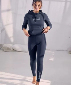 Bench. Leggings mit glitzernder Logostickerei auf dem Bein Marine, Beere 19 Bench. Leggings mit glitzernder Logostickerei auf dem Bein Marine, Beere -Günstiges Bench Geschäft 7fb349b6 3356 51c2 b0c5 7d5295075f52