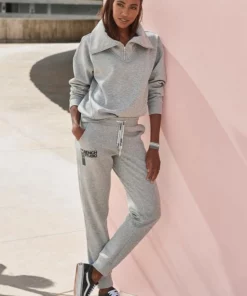 Bench. Sweater mit Stehkragen und Logodruck Schwarz, Altrosa, Grau 20 Bench. Sweater mit Stehkragen und Logodruck Schwarz, Altrosa, Grau -Günstiges Bench Geschäft 81e85df5 a8eb 5af1 ba59 c414a91400b8