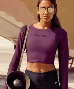 Bench. Longsleeve mit Logodruck