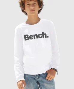Bench. Langarmshirt mit Druck in Kontrastfarbe