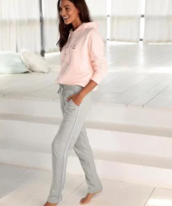 Bench. Homewearhose mit Metallic-Streifen Dunkelblau, Hellgrau, Weinrot, Schwarz 27 Bench. Homewearhose mit Metallic-Streifen Dunkelblau, Hellgrau, Weinrot, Schwarz -Günstiges Bench Geschäft 8f829009 d0cf 5011 8e74 c9ae12fcec19