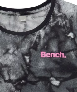 Bench. T-Shirt mit großem Rückenprint, in weiter Form -Günstiges Bench Geschäft 93560ad7 bc1b 5e4f 8e7f 551dc1676049