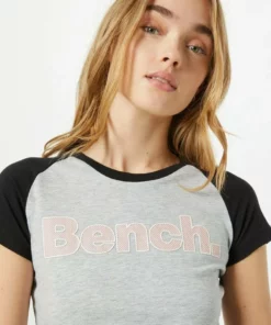 Bench. T-Shirt »TRINA« (1-tlg) -Günstiges Bench Geschäft b3842ee4 109b 5adb 8544 83b3cb7d5465