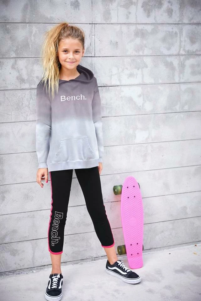 Bench. Kapuzensweatshirt mit Logo-Stickerei 7 Bench. Kapuzensweatshirt mit Logo-Stickerei – Bild 5