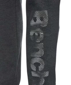 Bench. Sweatpants mit Logodruck in Metalloptik 13 Bench. Sweatpants mit Logodruck in Metalloptik -Günstiges Bench Geschäft ba87e080 9c04 5253 990e b65fe4afc1d6