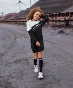 Bench. Sweatkleid mit Kapuze -Günstiges Bench Geschäft bb232f28 2089 5324 9e3e da2216860a20